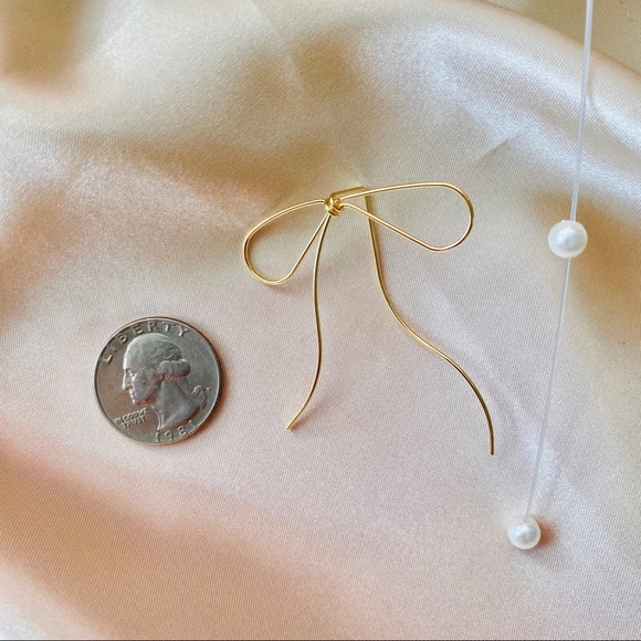 💕LAST One 18K Gold Plated Bow Wire Earrings - Picture 4 of 9